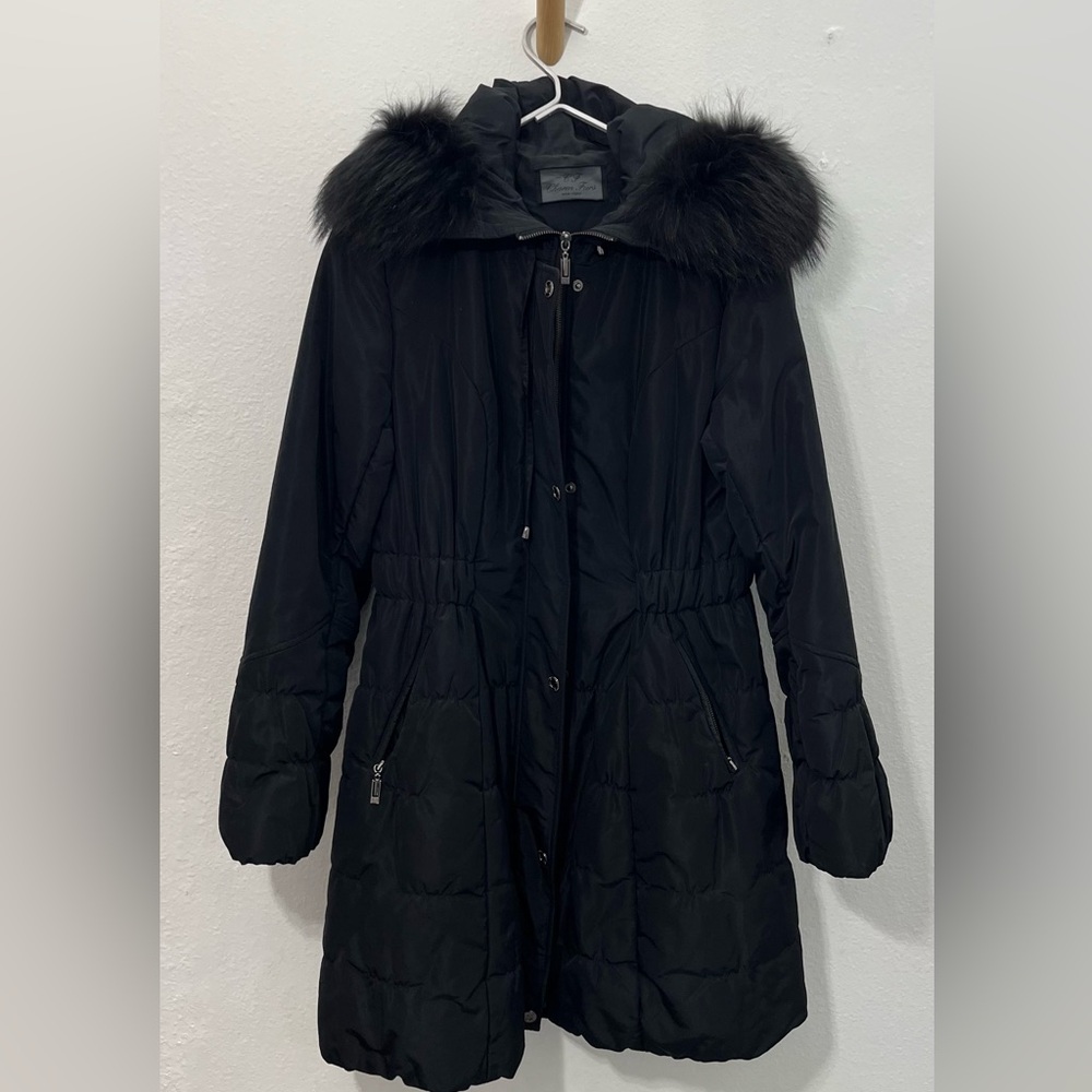 Puffer coat with fur trimmed hoodie size S black